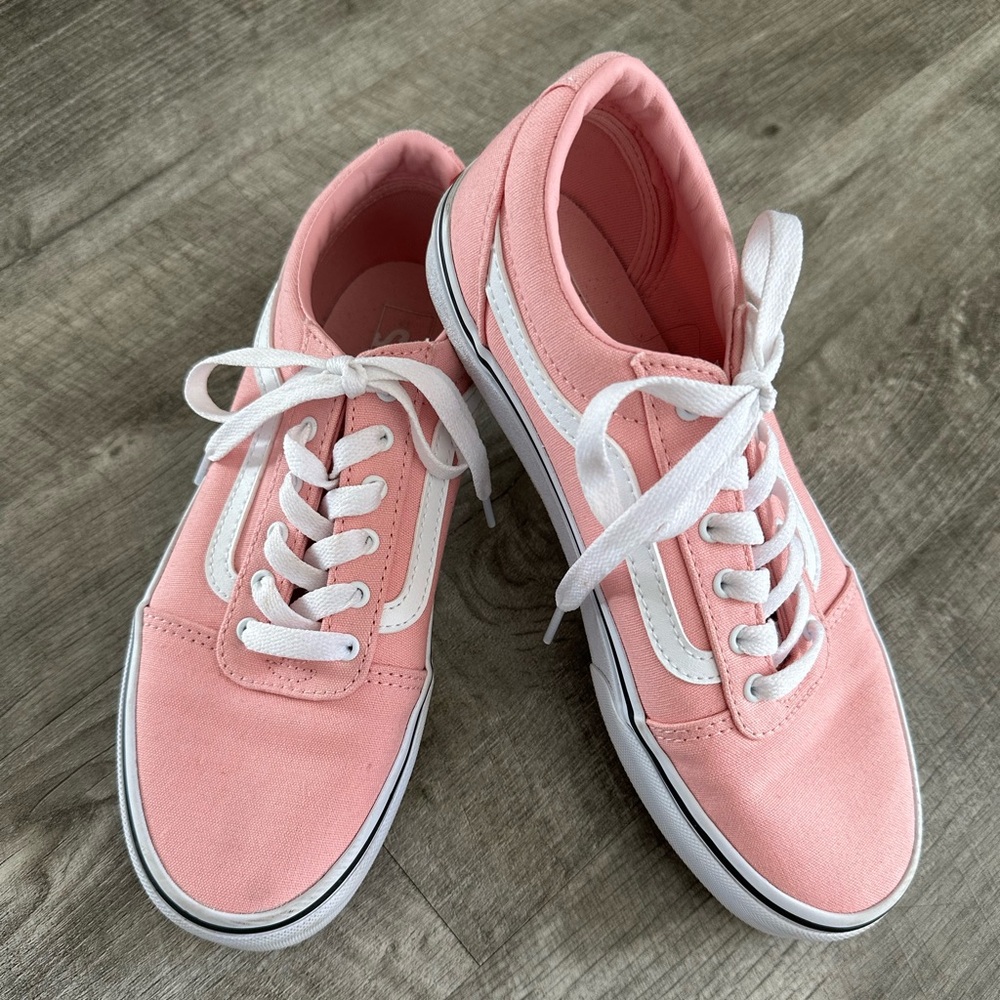 Pink women’s Vans